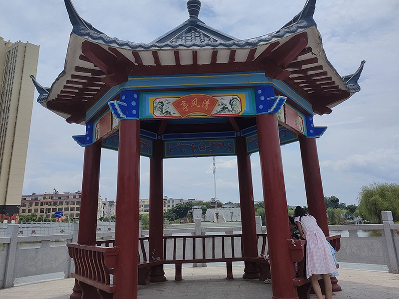 仿木涼亭